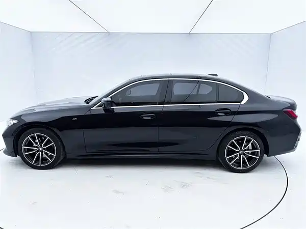 BMW 3 Series 2023