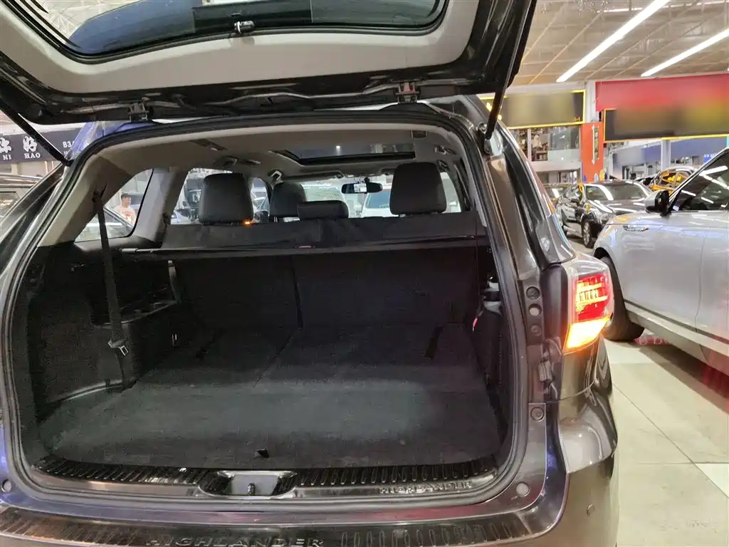 Toyota Highlander 2015 — фото 19