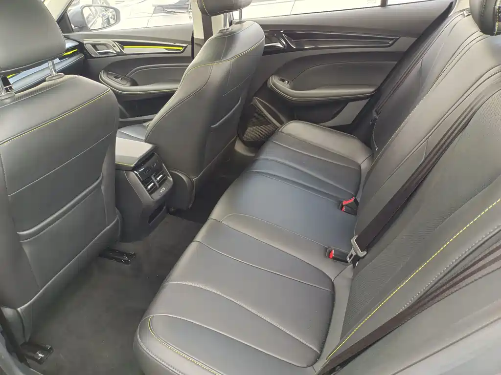 Roewe i5 2021