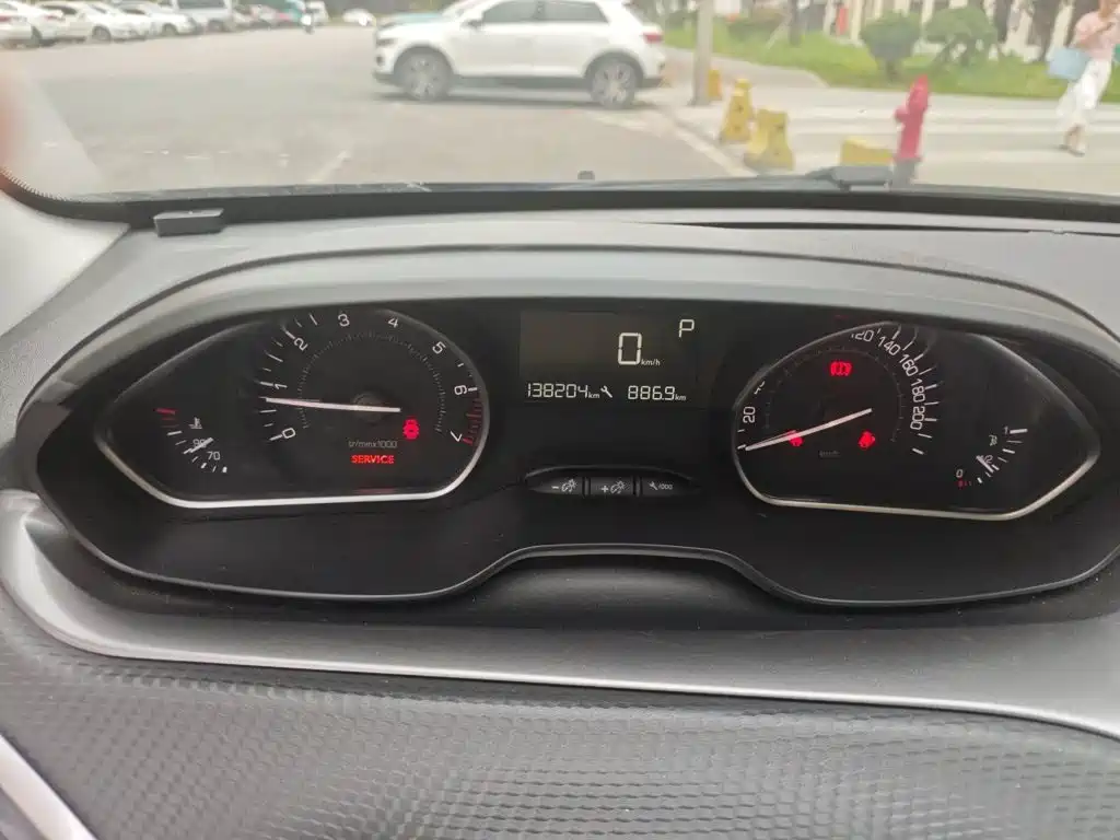 Peugeot 2008 2015