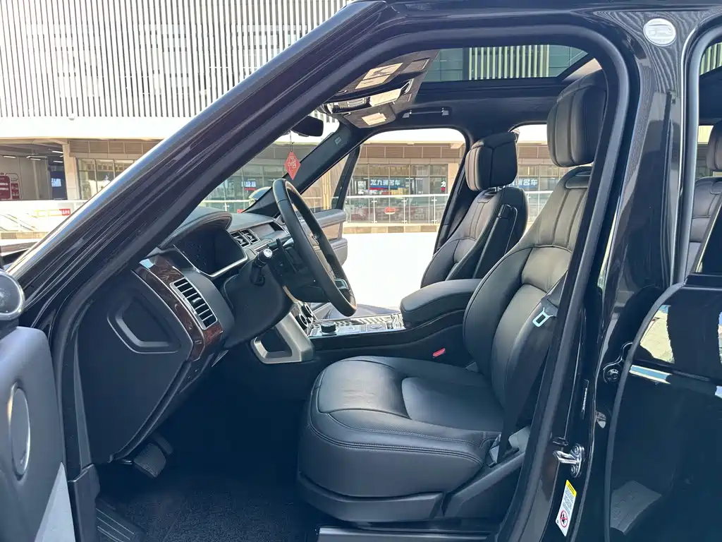 Land Rover Range Rover 2022 — фото 14