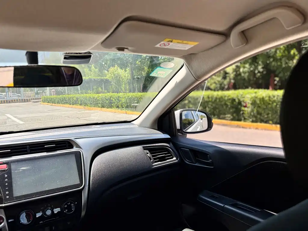 Honda City 2017 — фото 11
