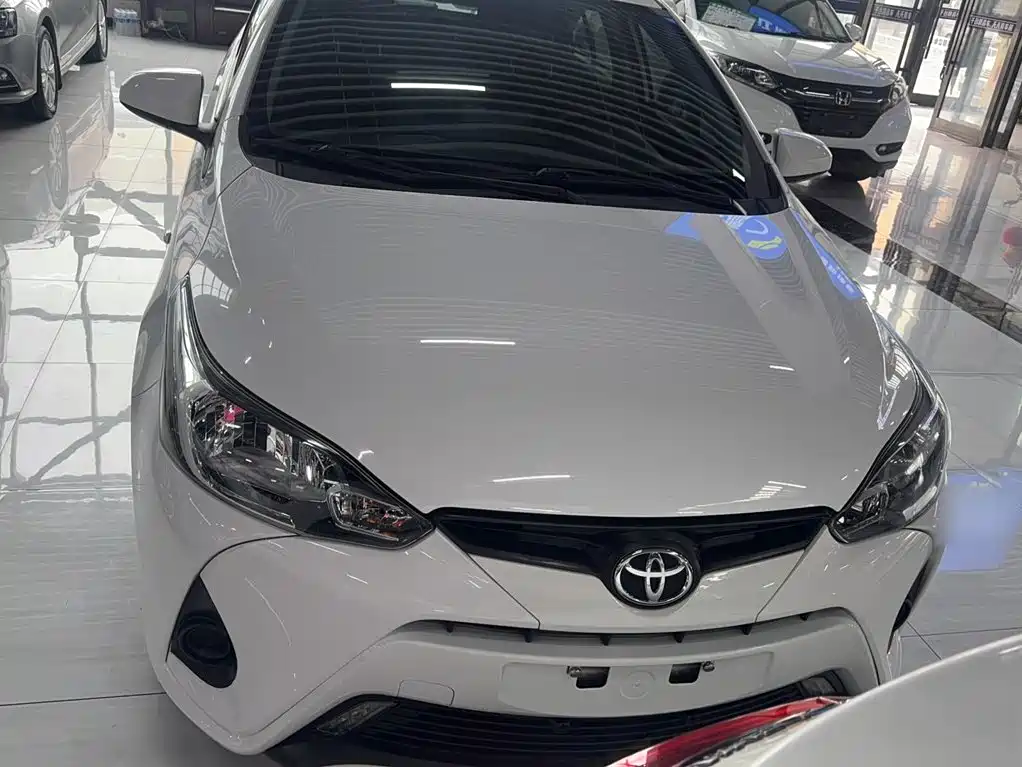 Toyota Yaris L 2020