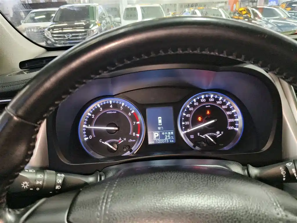 Toyota Highlander 2015 — фото 12