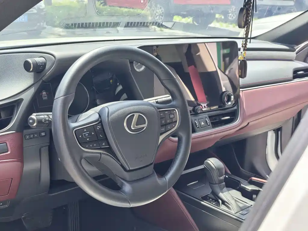 Lexus ES 2025 — фото 17