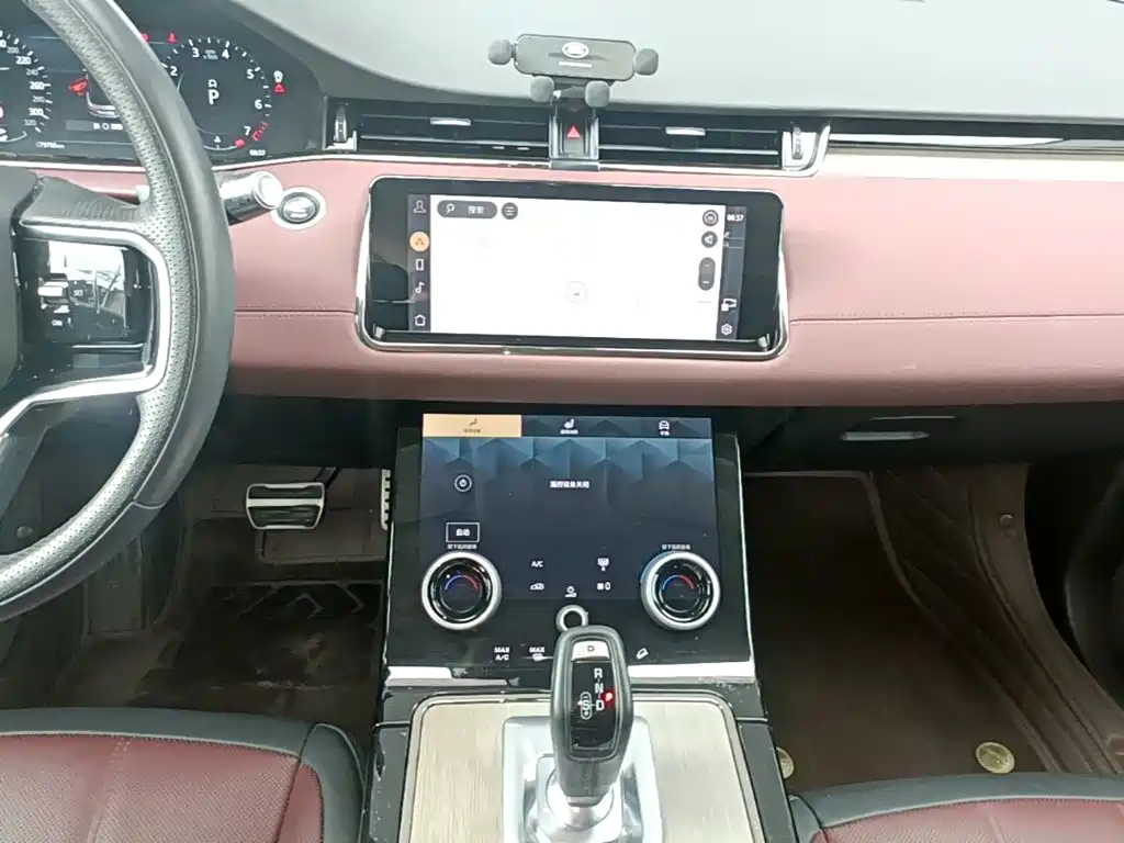 Land Rover Range Rover Evoque 2023 — фото 13