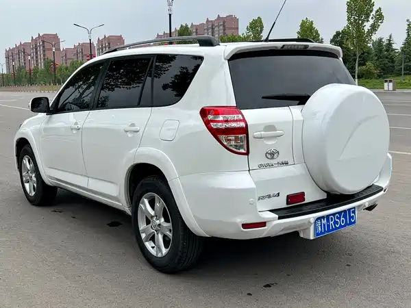 Toyota RAV4 2013