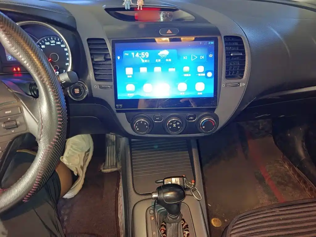 Kia K3 2015