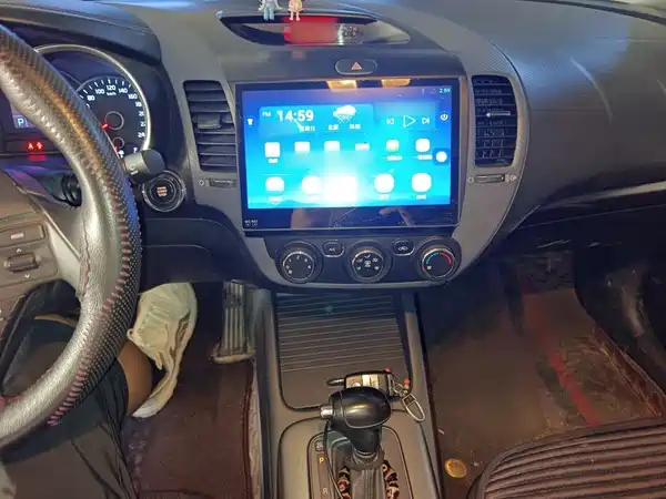Kia K3 2015