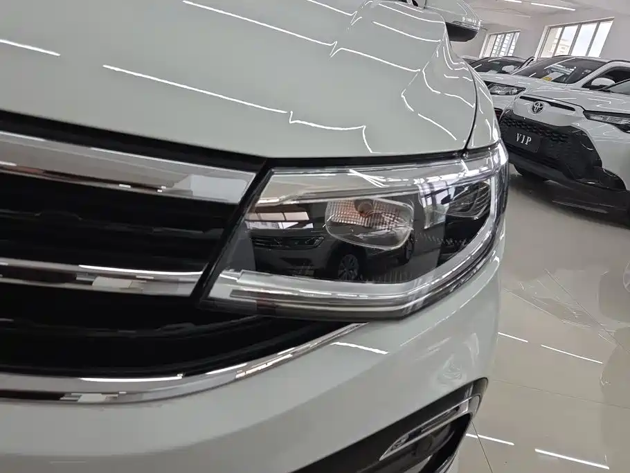 Volkswagen Bora 2023