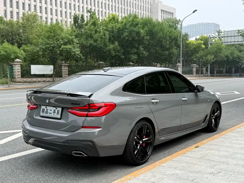 BMW 6 Series GT 2023 — фото 30