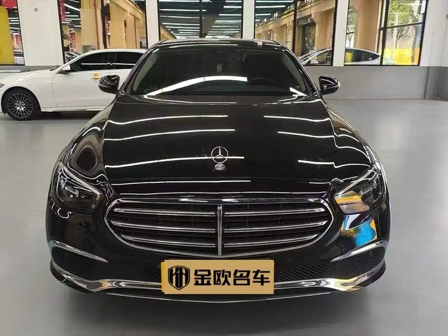 Mercedes-Benz E-Class 2023