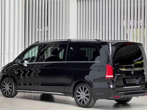 Mercedes-Benz V-Class 2024
