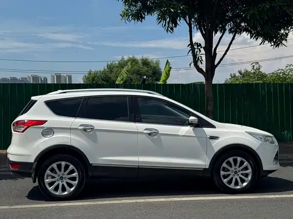 Ford Kuga 2013