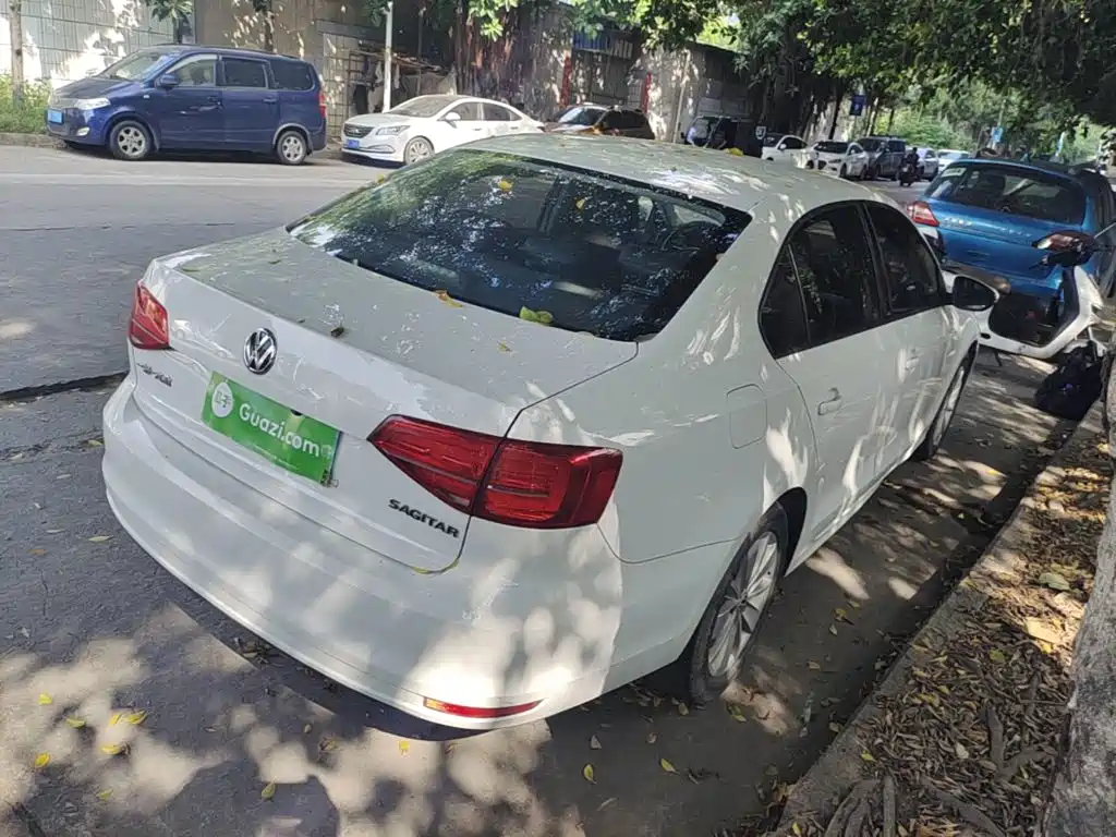 Volkswagen Sagitar 2019