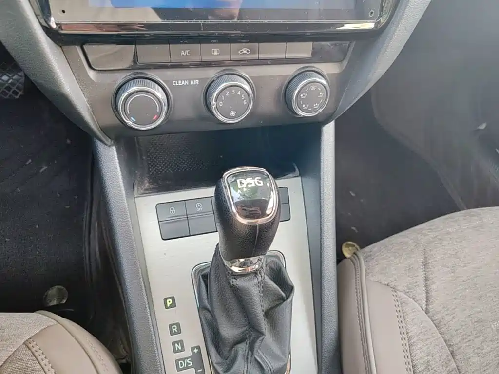 Skoda Octavia 2020 — фото 14