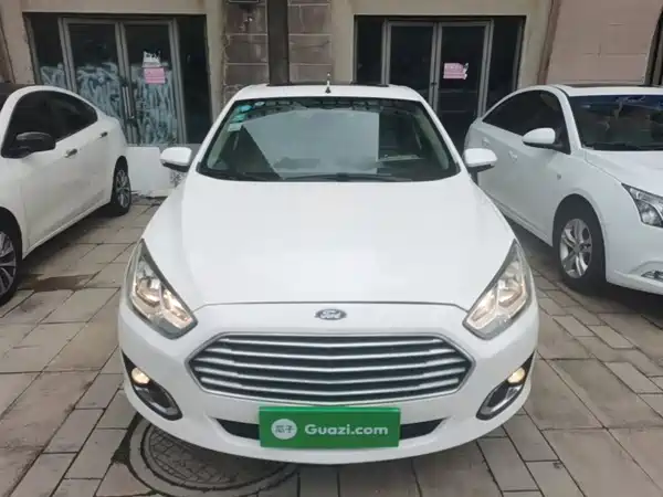 Ford Escort 2015