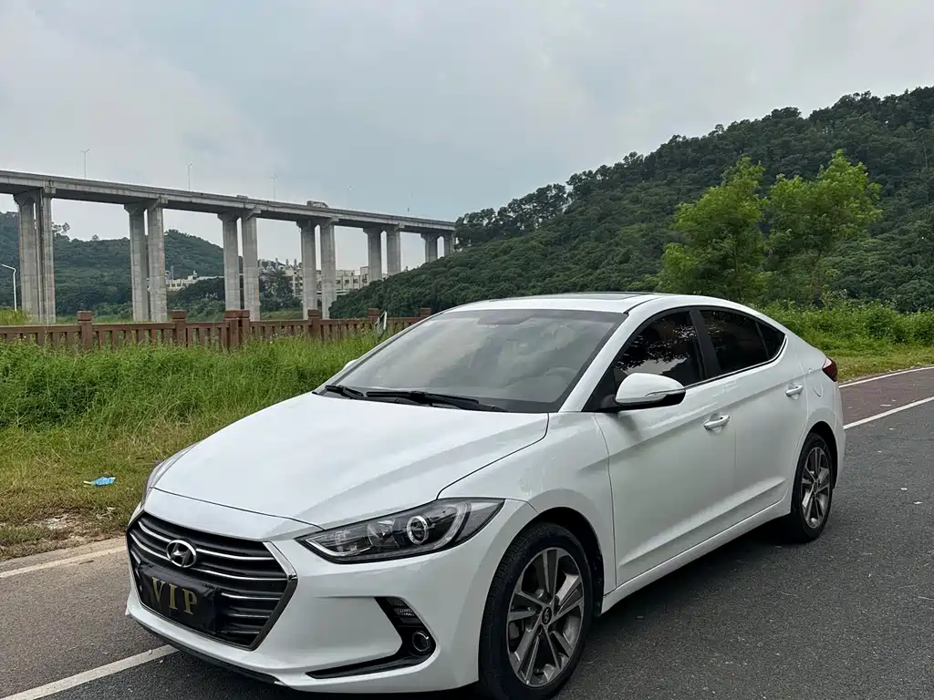 Hyundai Celesta 2017 — фото 3