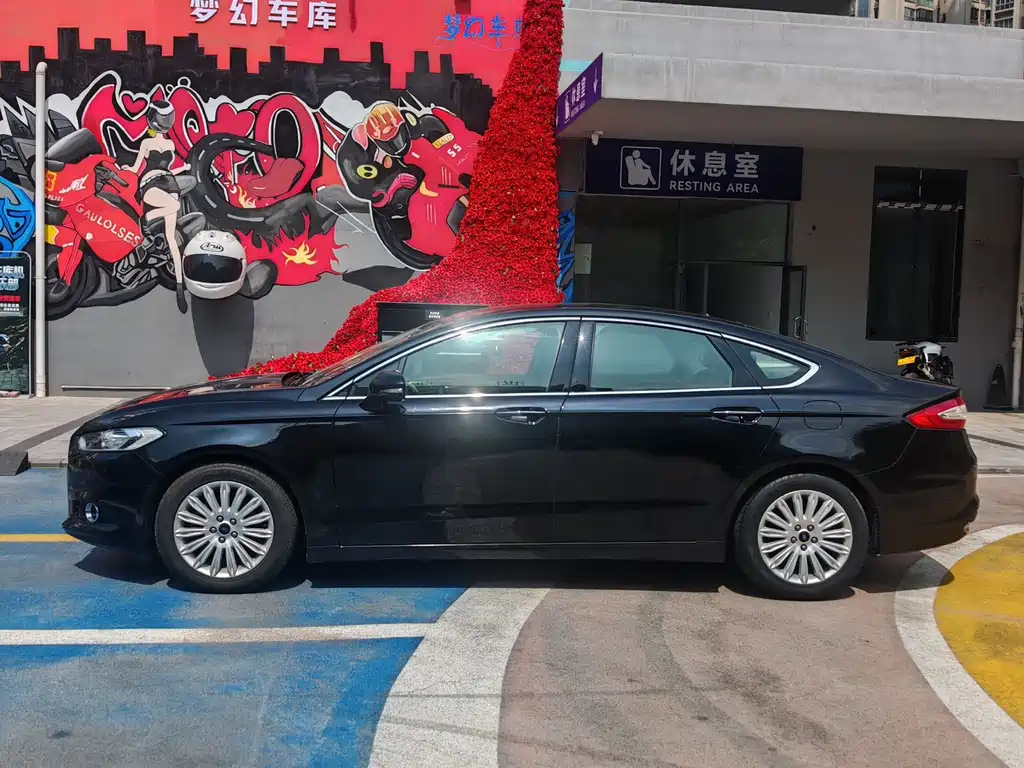Ford Mondeo 2015 — фото 7