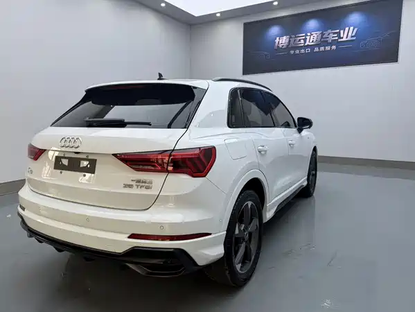 Audi Q3 2021