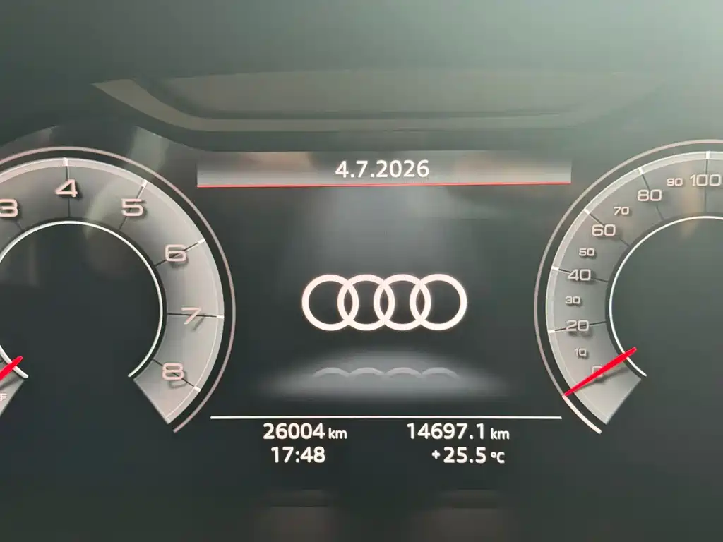 Audi Q3 2022 — фото 15