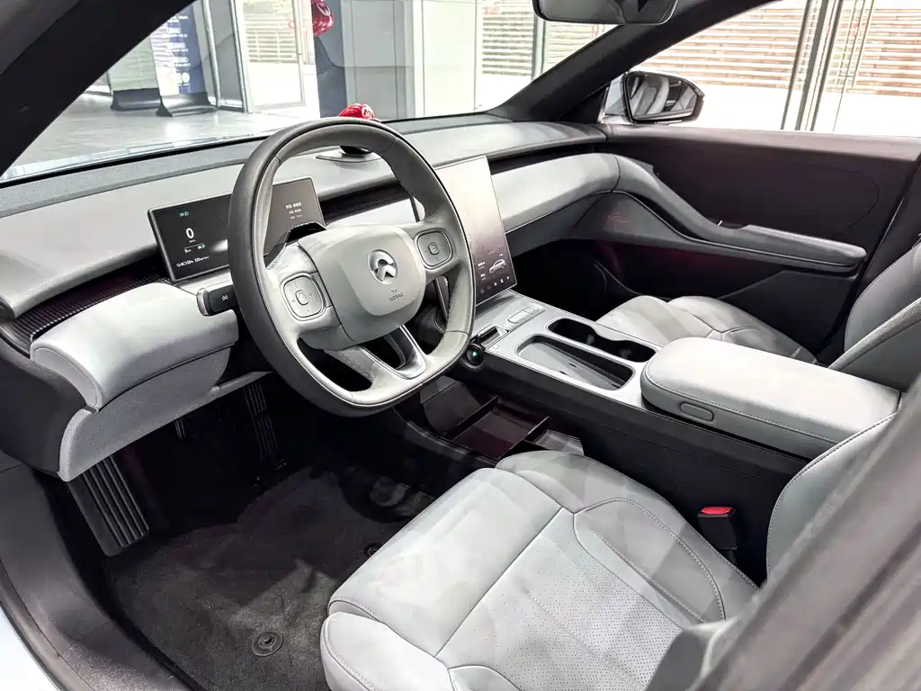 NIO ET5T 2024