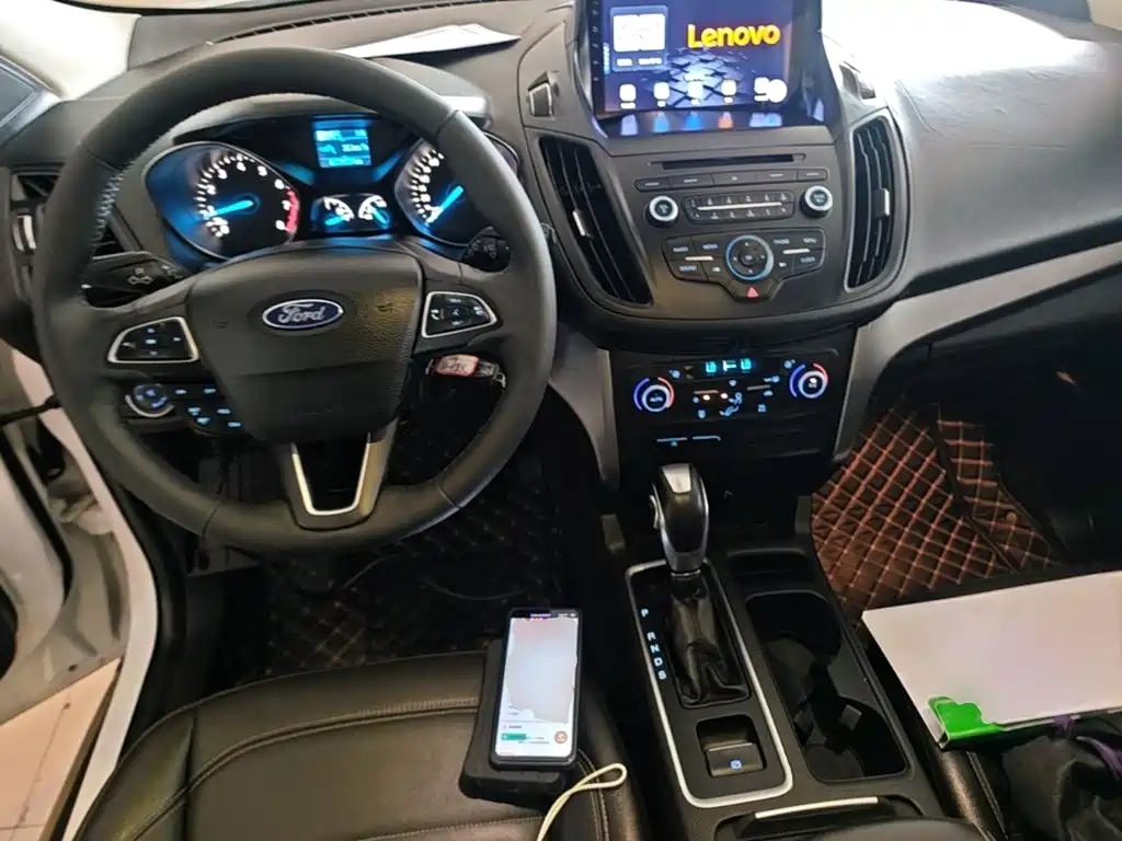 Ford Kuga 2018 — фото 10