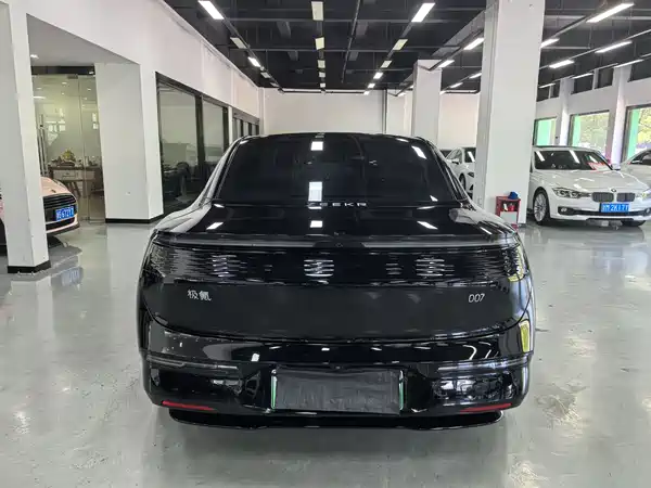 Zeekr 007 2024