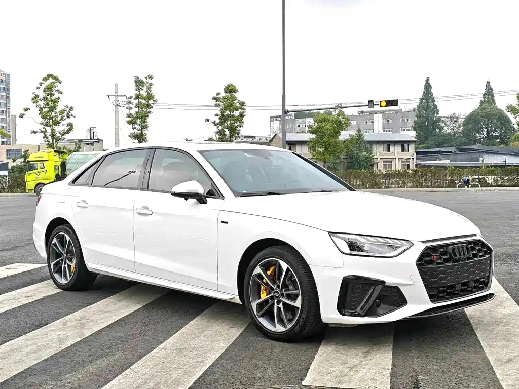 Audi A4L 2021