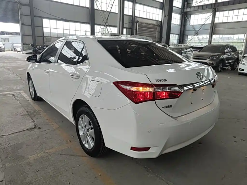 Toyota Corolla 2015