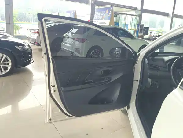 Toyota Yaris L 2016