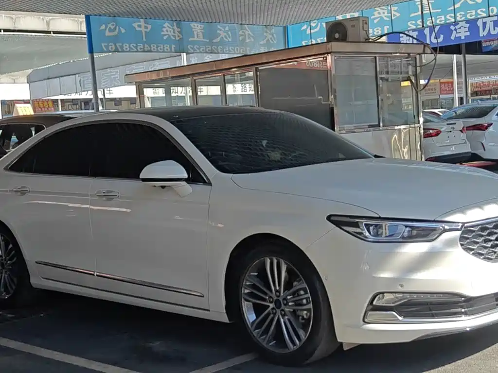 Ford Taurus 2021 — фото 15