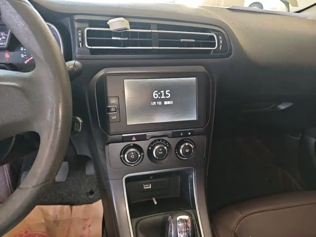 Citroën C4 Sega 2016 — фото 13