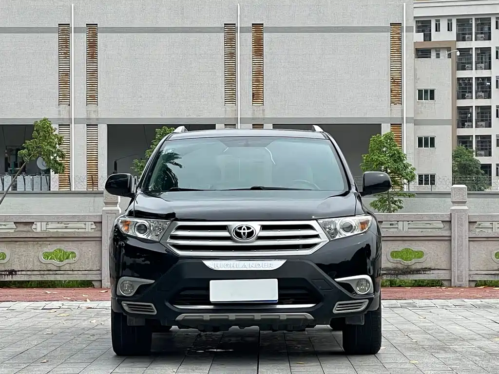 Toyota Highlander 2014 — фото 2