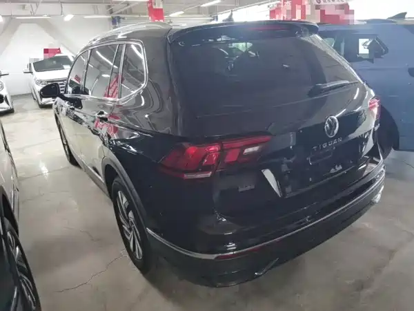 Volkswagen Tiguan L 2025