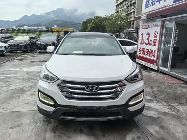 Hyundai Santa Fe 2016
