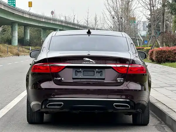 Jaguar XFL 2018