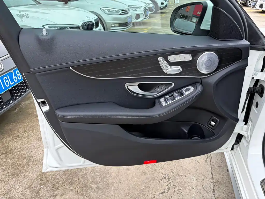 Mercedes-Benz C-Class 2021 — фото 16