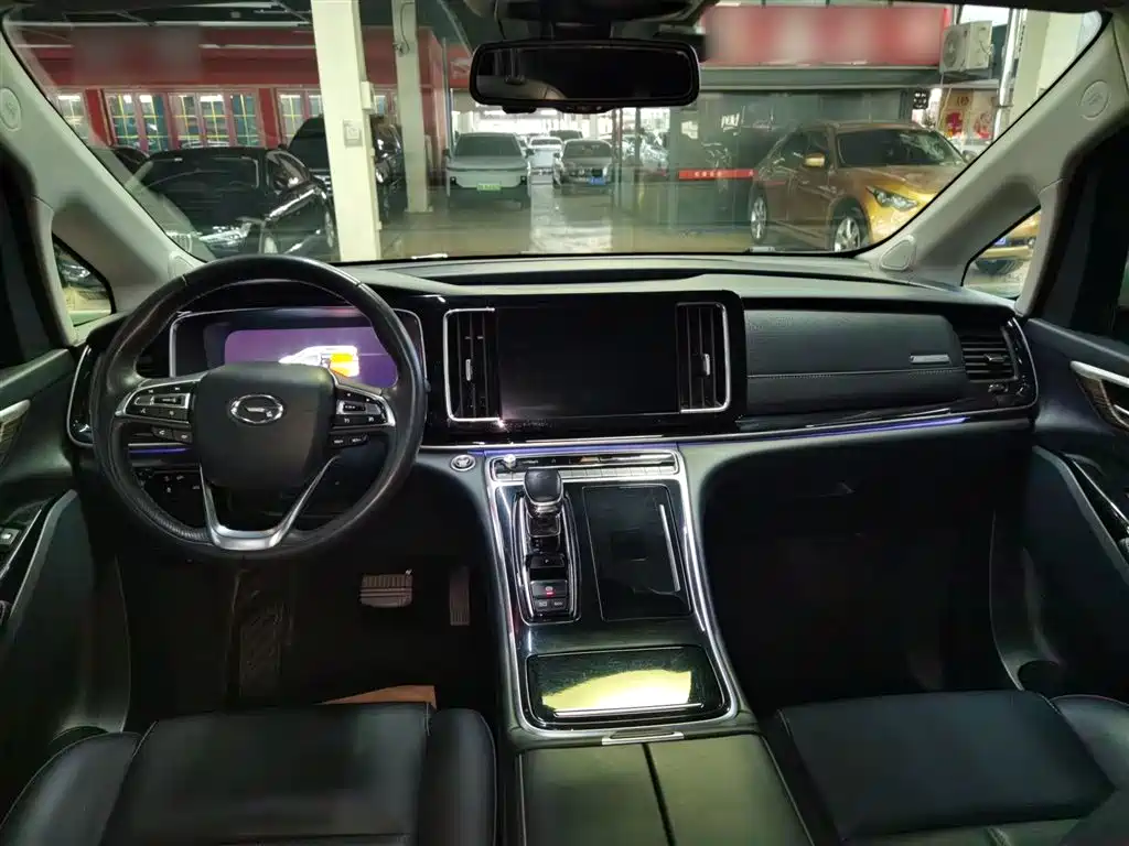 GAC Motor Trumpchi M8 2022 — фото 6