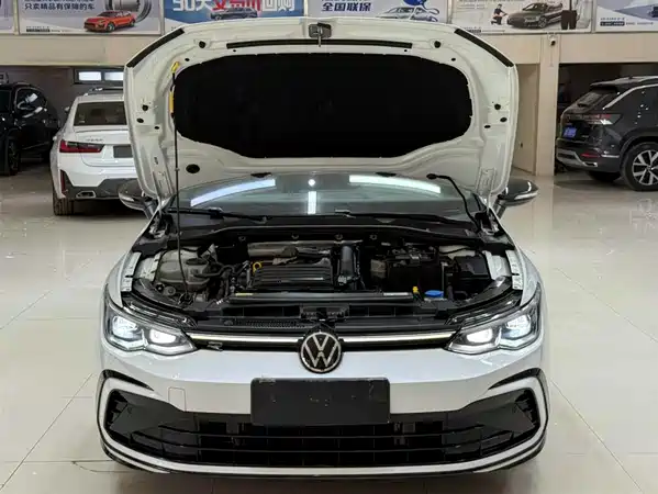 Volkswagen Golf 2022