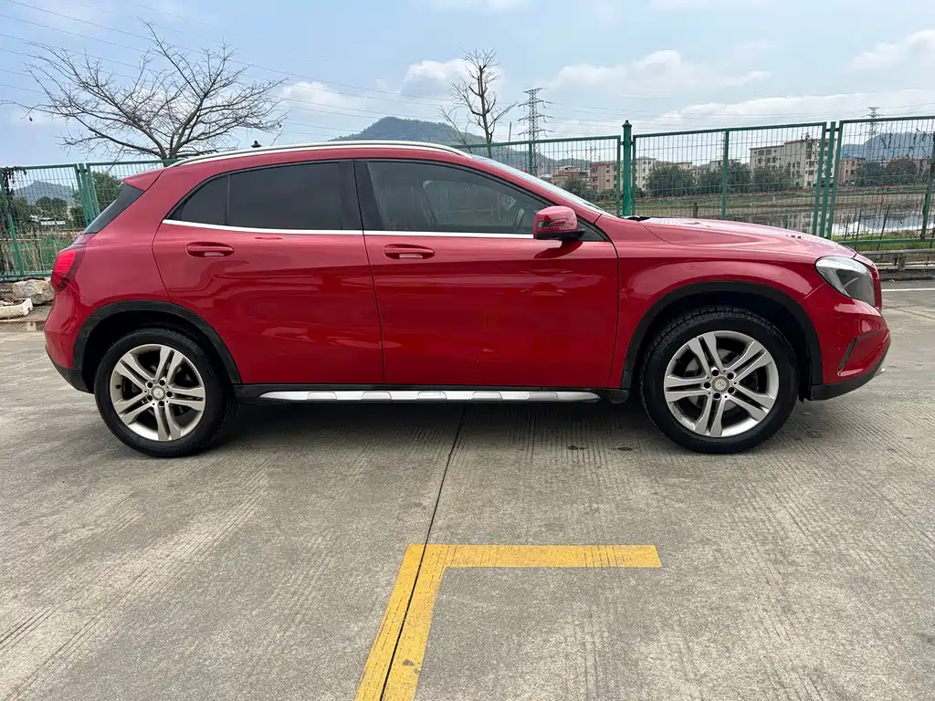 Mercedes-Benz GLA 2019