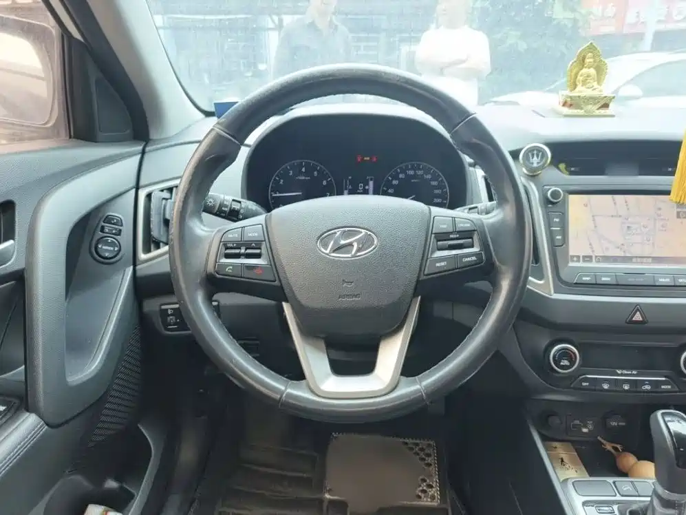Hyundai ix25 2015 — фото 13