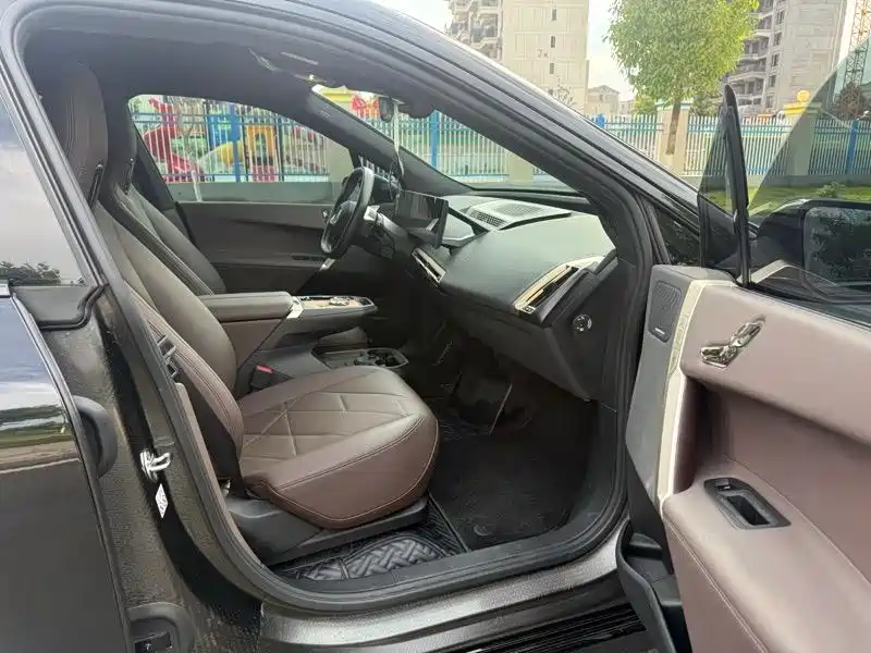BMW iX 2023