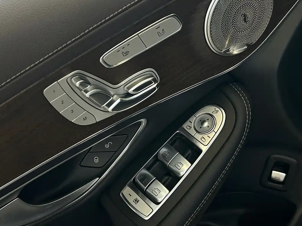 Mercedes-Benz GLC 2022 — фото 17