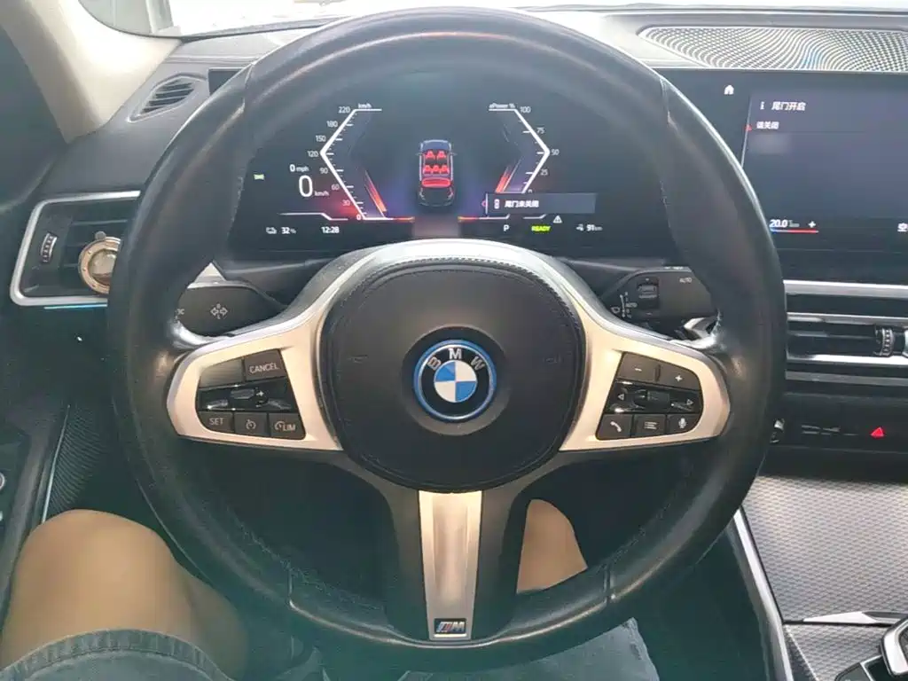 BMW i3 2022 — фото 17