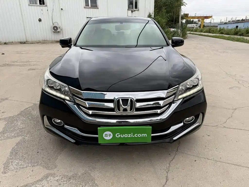 Honda Accord 2015 — фото 4