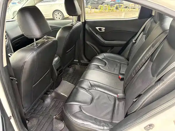 GAC Trumpchi GA3 2014