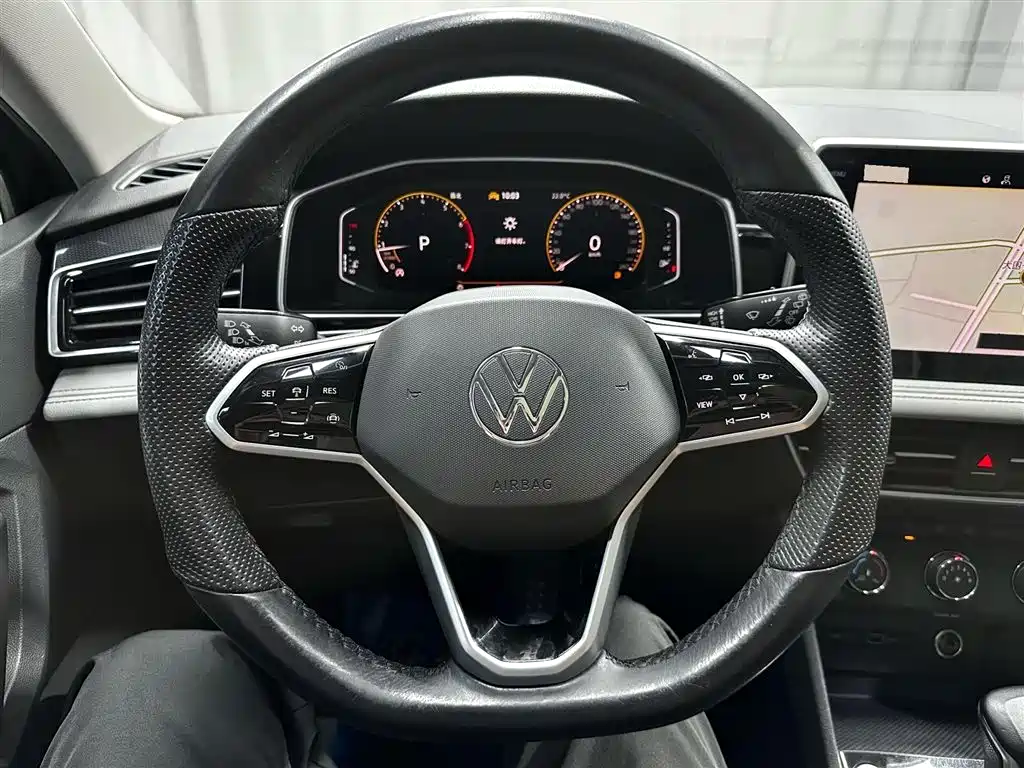 Volkswagen Tiguan L 2023 — фото 13