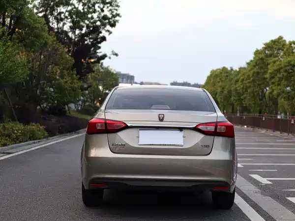 Roewe 360 2017