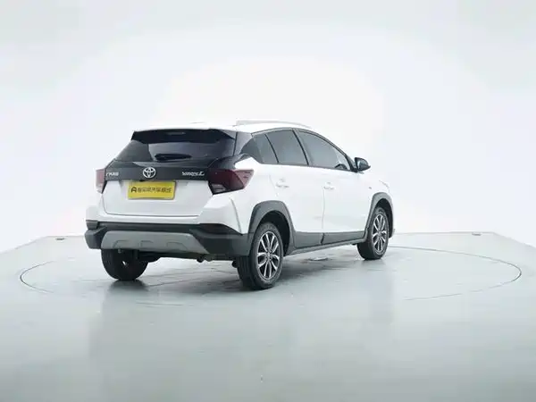 Toyota Yaris L 2020